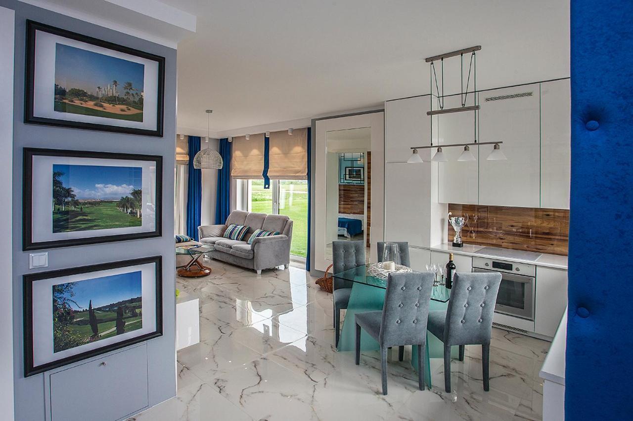 Golf Apartament W Sobieniach Sobienie Jeziory Экстерьер фото
